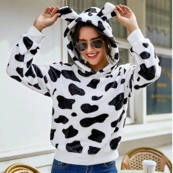 Sweaters - Cow Teddy Hoodie